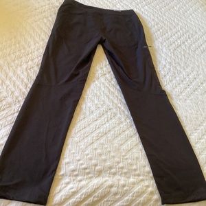 Patagonia Worn Wear  #1884 black pants size 4